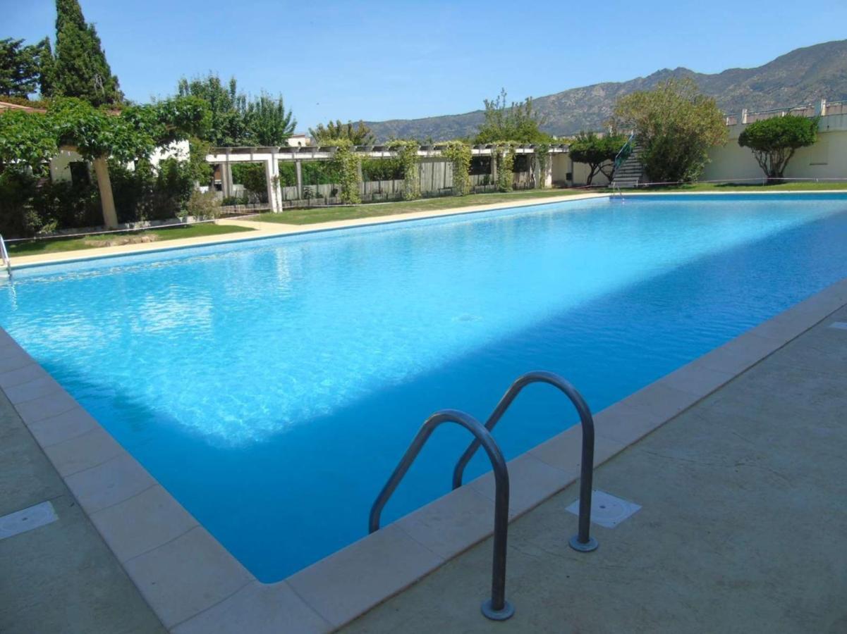 Studio Avec Piscine Et Parking Roses Exterior photo